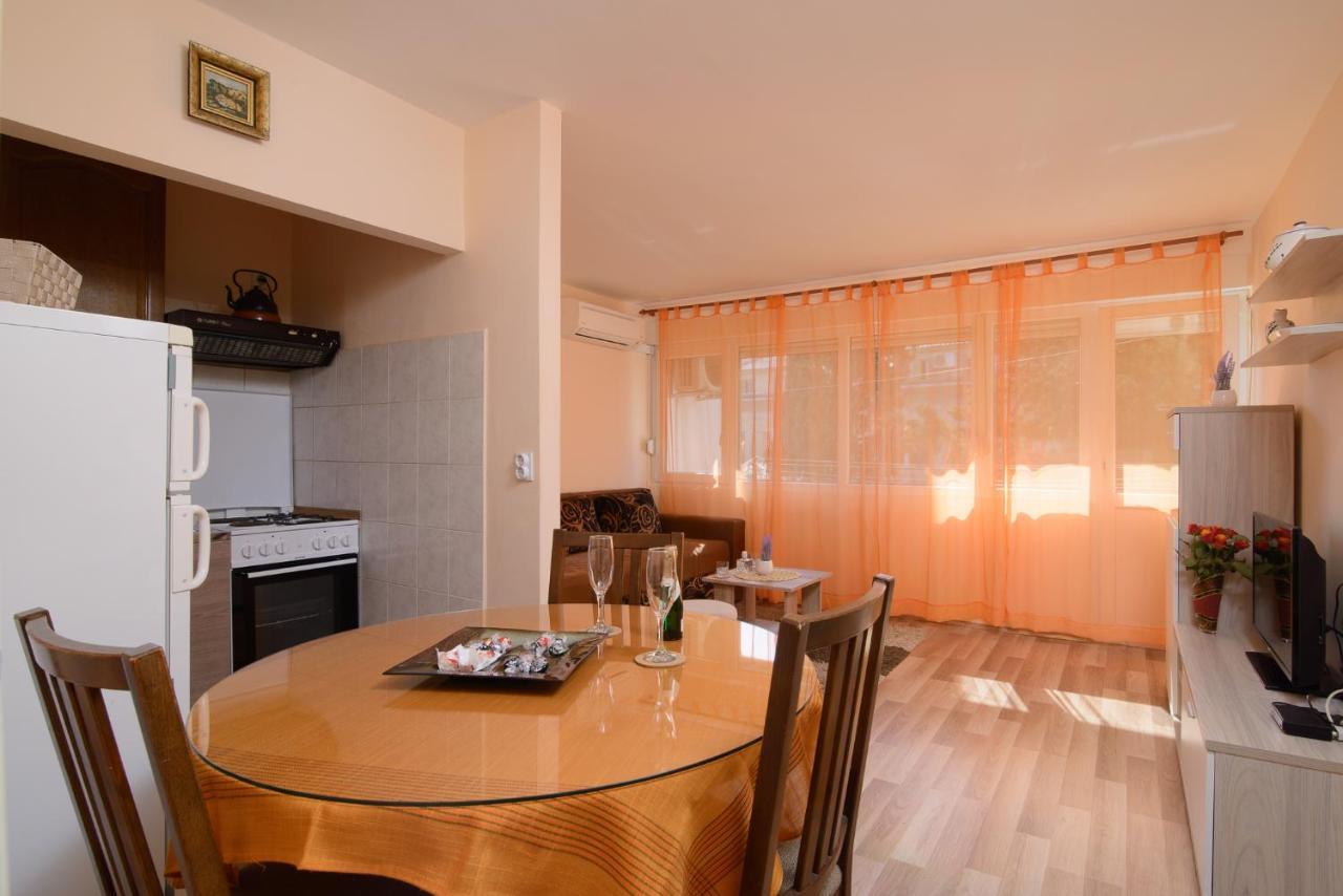 Ante Apartment Split Eksteriør billede