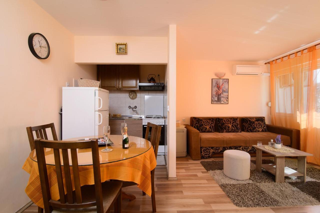 Ante Apartment Split Eksteriør billede